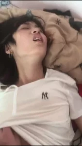 骚逼的表情真好看搬运