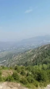 少妇在长城露脸露出勾引。