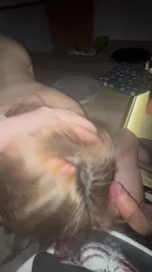 喜欢吃牛牛的骚货女生可私信